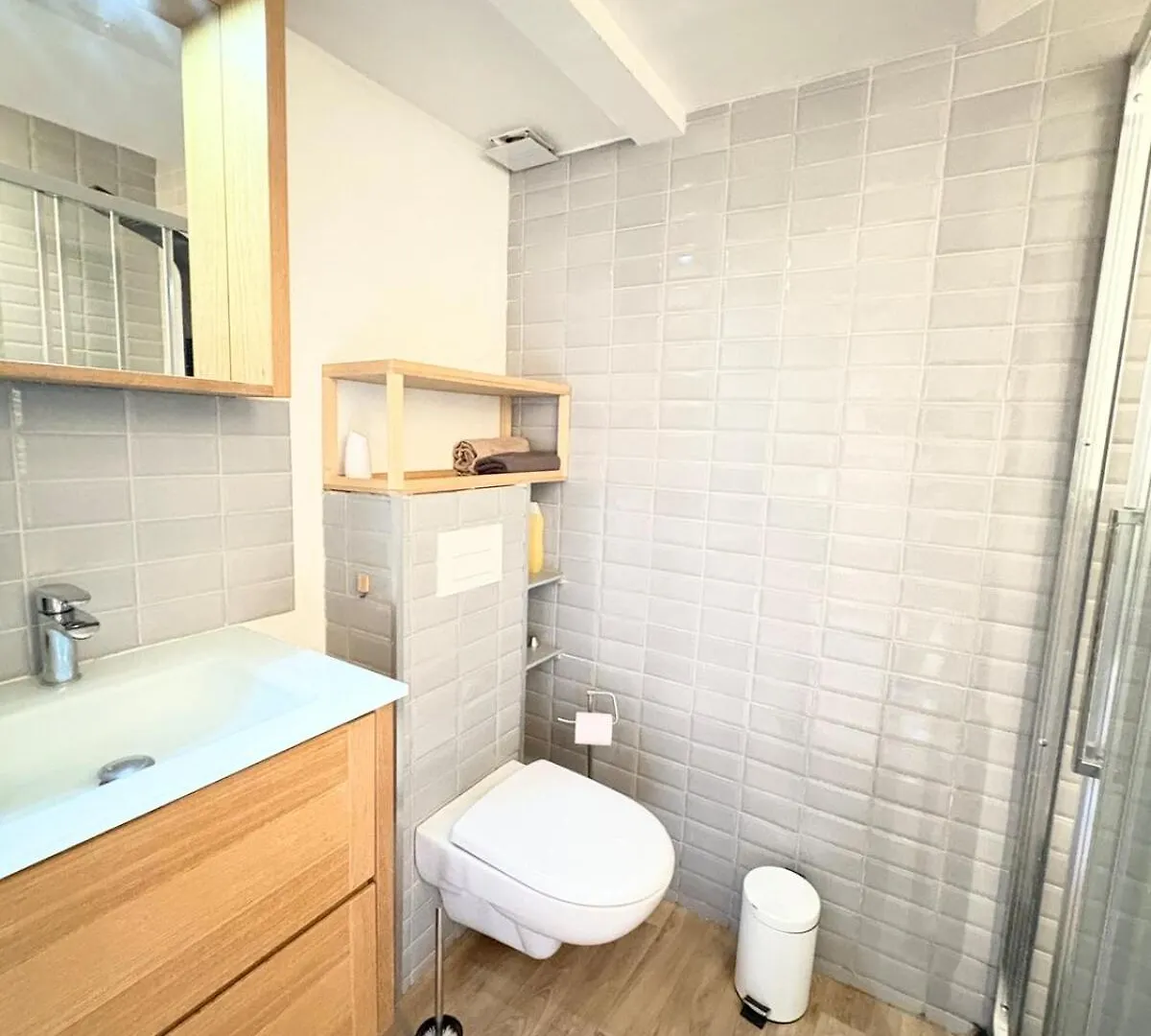 Appartement Aixois De Caractere Place Des 4 Dauphins Aix-en-Provence France