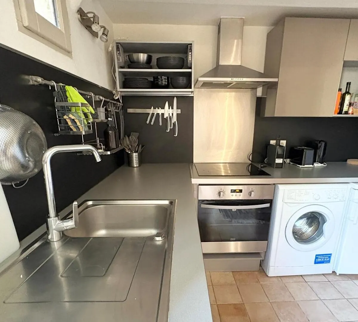 Apartment Appartement Aixois De Caractere Place Des 4 Dauphins Aix-en-Provence