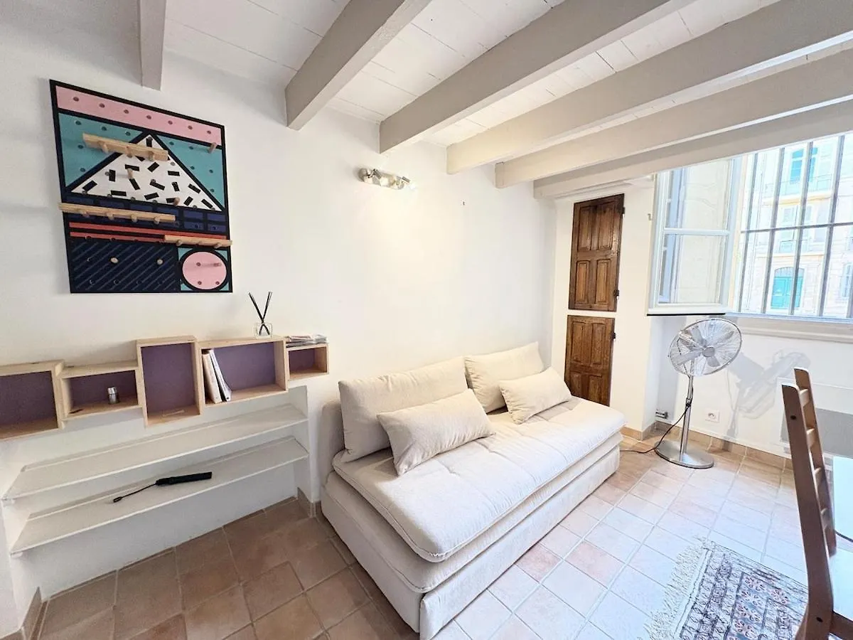 Appartement Aixois De Caractere Place Des 4 Dauphins Aix-en-Provence