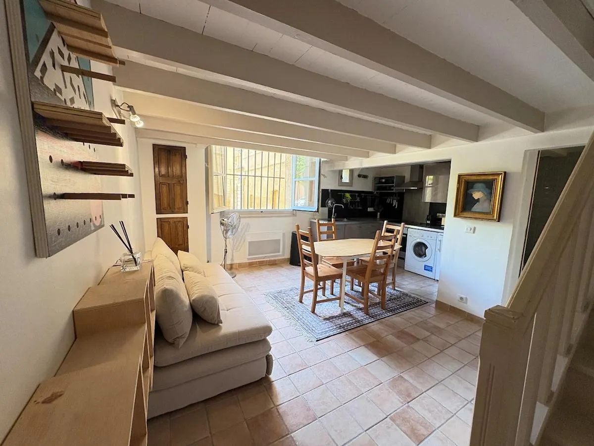 Apartamento Appartement Aixois De Caractere Place Des 4 Dauphins Aix-en-Provence